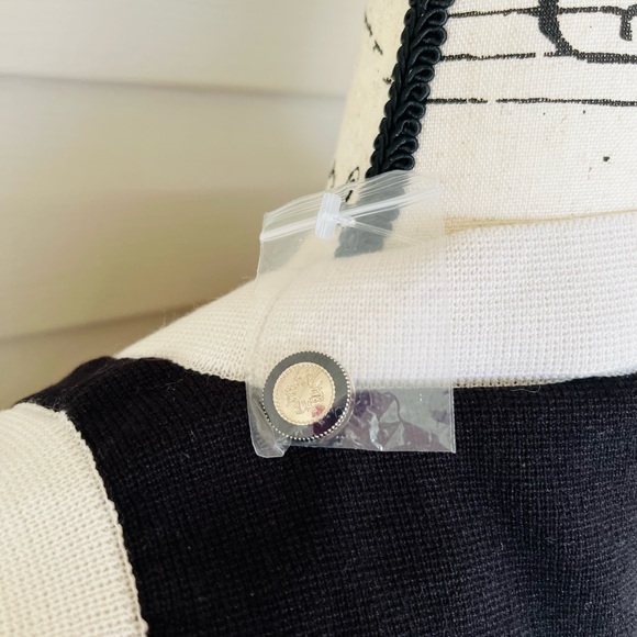 NWOT WHBM $99 Colorblock Sweater Vest - Picture 8 of 8